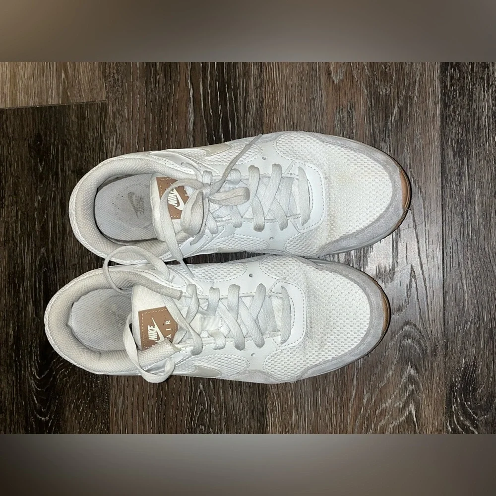 Nike Air Max SC Women’s Sneakers Size 10 – White Gray Casual Shoes‎ EUC